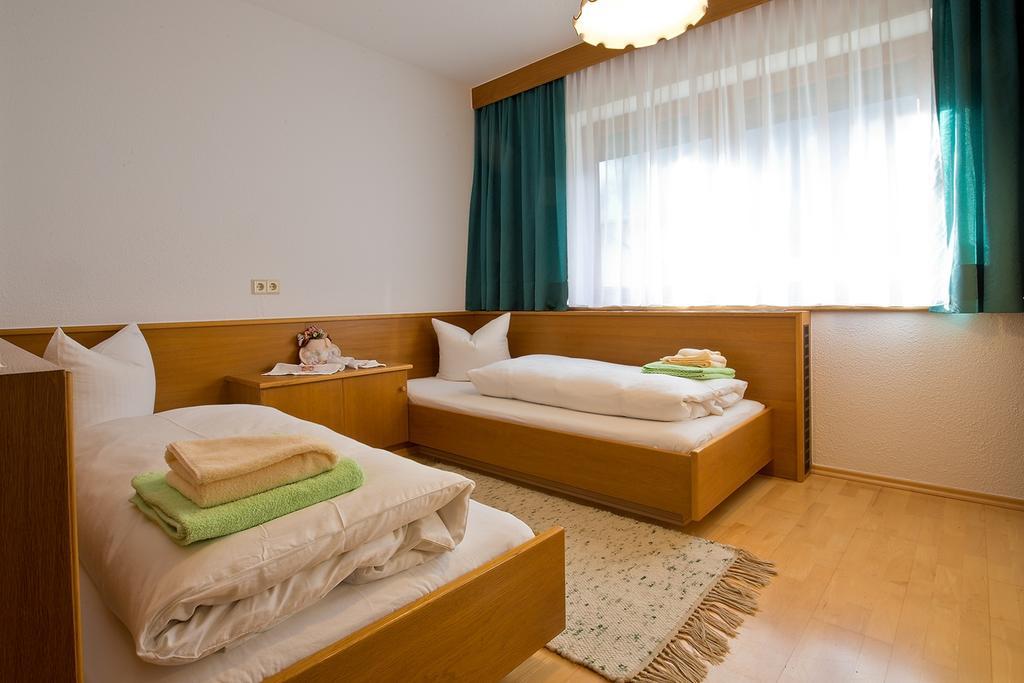 Apart Auer Umhausen Buitenkant foto